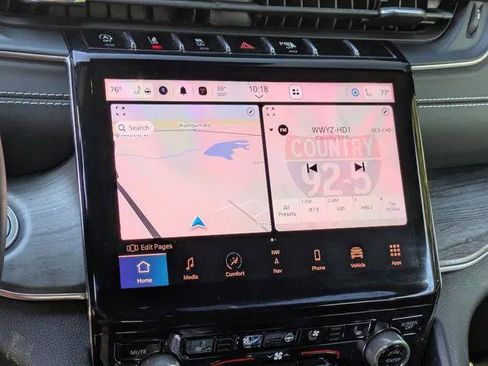 Certified 2022 Jeep Grand Cherokee L Overland w/ Luxury Tech Group IV AWD/4WD image 21