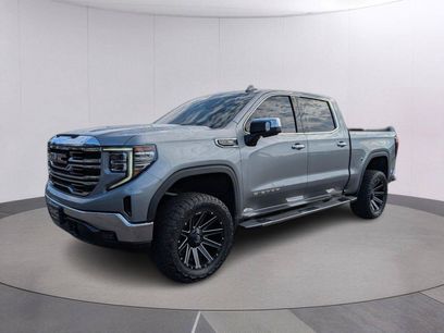 Used 2023 GMC Sierra 1500 SLT w/ SLT Premium Package