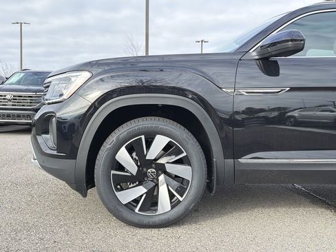 New 2026 Volkswagen Atlas Cross Sport SEL image 9