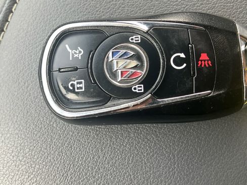 Used 2021 Buick Enclave Premium w/ Sun and Sites Package AWD/4WD image 37