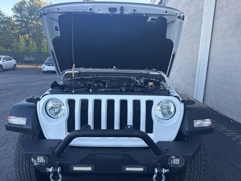 Used 2021 Jeep Wrangler Unlimited Sport image 27