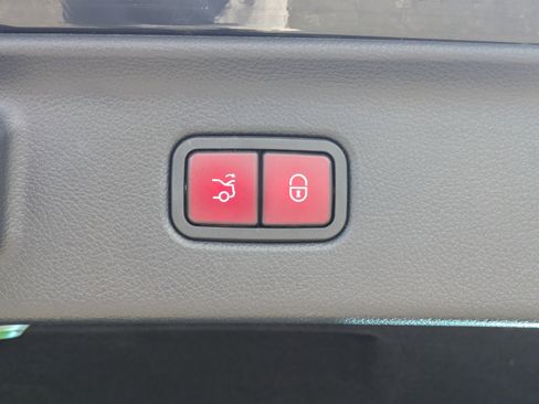 Used 2023 Mercedes-Benz S 500 4MATIC image 14