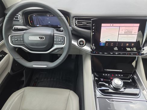 Used 2022 Jeep Wagoneer Series I w/ Convenience Group I AWD/4WD image 30