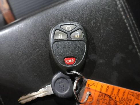 Used 2014 Chevrolet Traverse LT AWD/4WD image 25