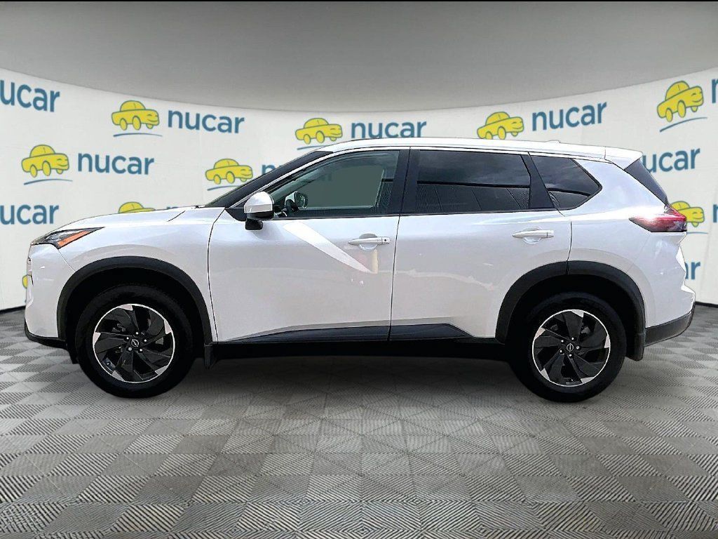 Used 2026 Nissan Rogue SV w/ Cold Weather Package AWD/4WD image 4