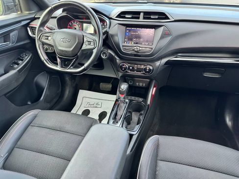Used 2021 Chevrolet TrailBlazer RS FWD image 12