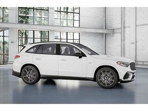 Used 2025 Mercedes-Benz GLC 43 AMG 4MATIC image 13