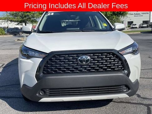Used 2024 Toyota Corolla Cross LE FWD image 8
