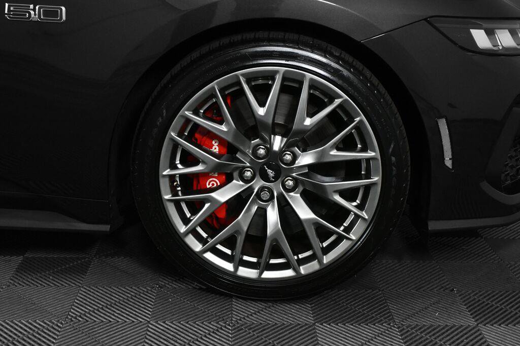 Used 2024 Ford Mustang GT Premium RWD image 32