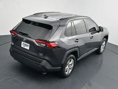 Used 2021 Toyota RAV4 XLE AWD/4WD image 25