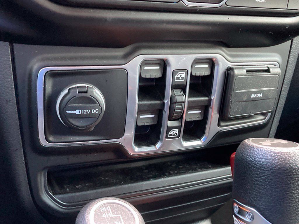 Used 2021 Jeep Wrangler Unlimited Sport w/ Sun And Sound Package AWD/4WD image 25