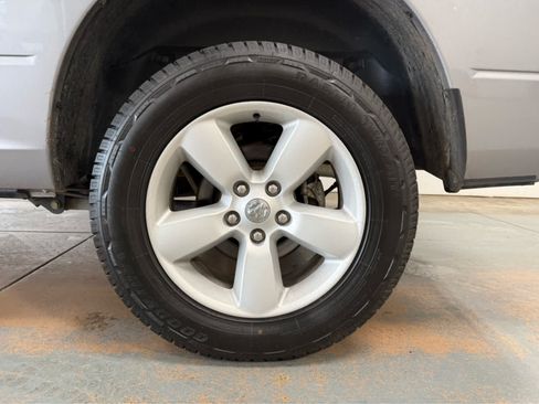 Used 2023 RAM 1500 Classic SLT AWD/4WD image 8