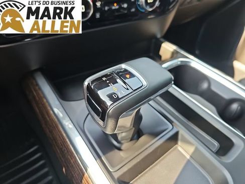 Used 2025 GMC Sierra 1500 Elevation AWD/4WD image 16