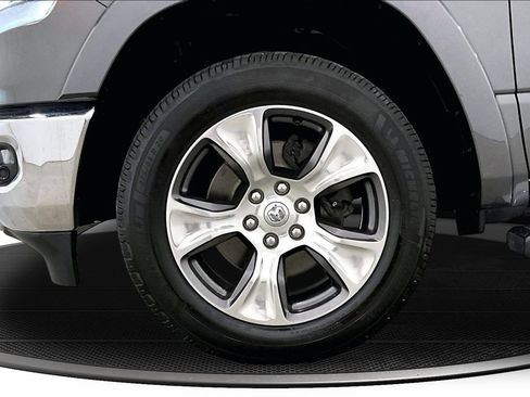 Used 2021 RAM 1500 Laramie AWD/4WD image 33