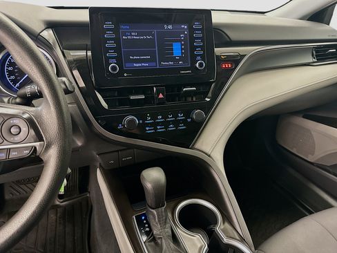 Used 2021 Toyota Camry LE image 26