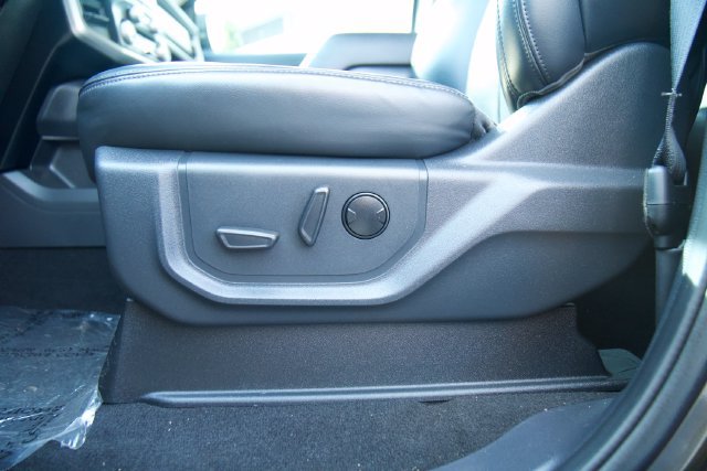 Certified 2024 Ford Expedition XLT AWD/4WD image 19
