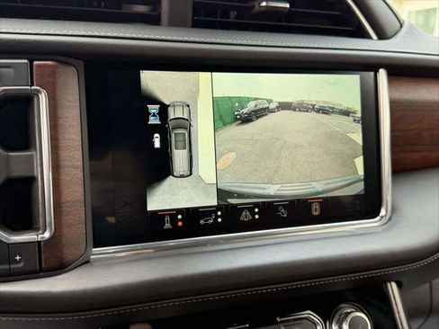 Used 2023 GMC Yukon Denali Ultimate AWD/4WD image 33