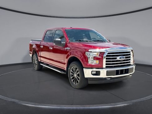 Used 2017 Ford F150 XLT w/ Equipment Group 302A Luxury AWD/4WD image 12