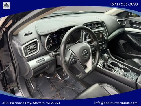 Used 2021 Nissan Maxima 3.5 SV w/ Floor Mat Group FWD image 17