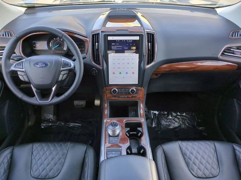 Used 2024 Ford Edge Titanium w/ Equipment Group 301A image 14