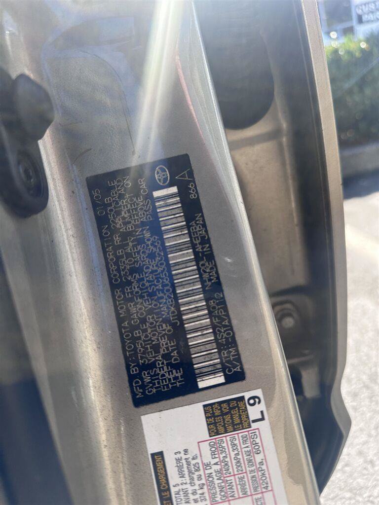 Used 2005 Toyota Prius FWD image 16