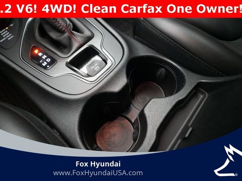 Used 2019 Jeep Cherokee Trailhawk w/ Cold Weather Group image 15