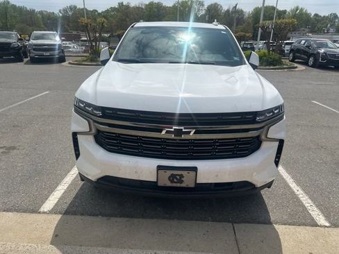 Used 2022 Chevrolet Tahoe RST w/ Luxury Package AWD/4WD image 2