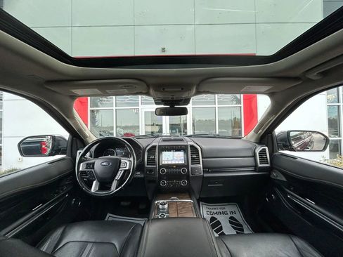 Used 2018 Ford Expedition Platinum image 10