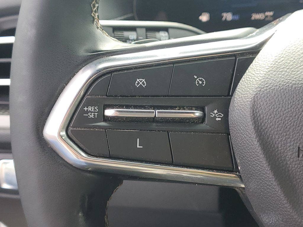 Used 2024 Chevrolet Traverse LT w/ LPO, Floor Liner Package AWD/4WD image 9