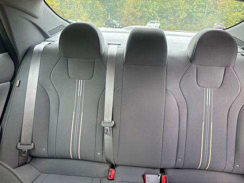 Used 2025 Hyundai Elantra Sport image 40