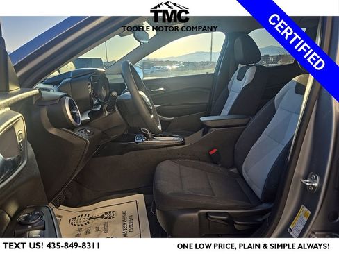 Used 2025 Chevrolet Trax LS w/ LPO, Blackout Package image 12