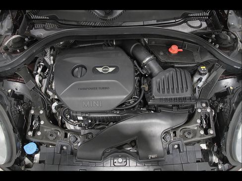 Used 2016 MINI Cooper Clubman FWD image 18