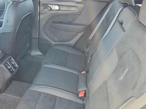 New 2026 Volvo XC40 B5 Ultra w/ Climate Package image 16