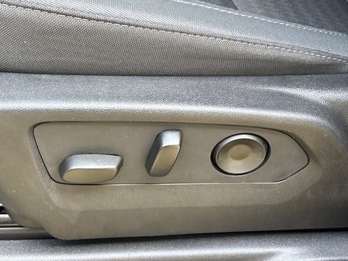 Used 2025 Chevrolet Silverado 2500 Custom w/ Custom Convenience Package image 20