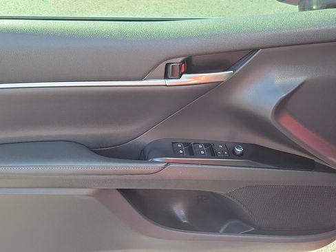 Certified 2020 Toyota Camry XSE FWD image 16