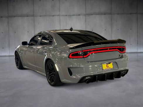 Used 2022 Dodge Charger Scat Pack RWD image 3