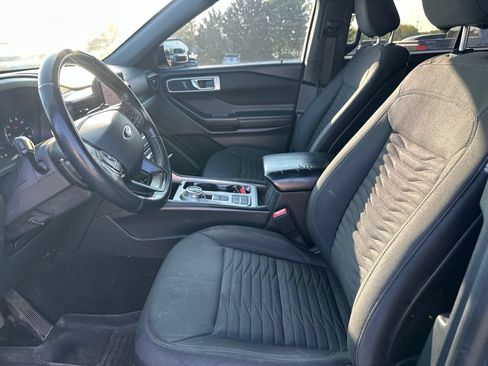 Used 2020 Ford Explorer XLT RWD image 10