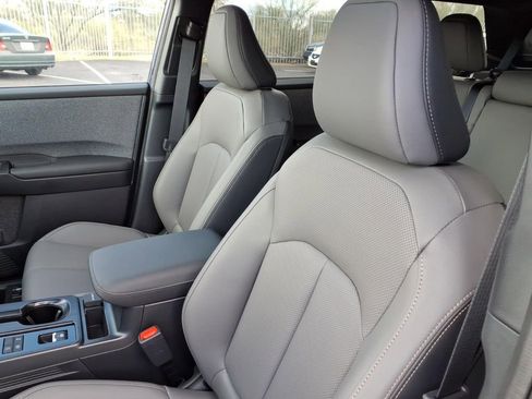 New 2026 Subaru Outback Limited image 18