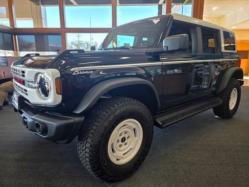 New 2025 Ford Bronco Heritage Edition image 1