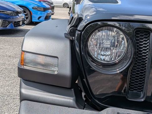 Used 2023 Jeep Wrangler Unlimited Sport AWD/4WD image 9