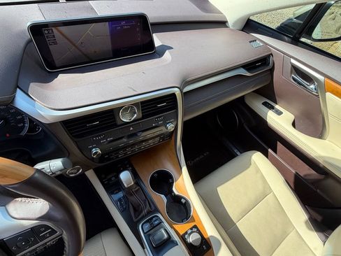 Used 2019 Lexus RX 350 FWD w/ Navigation Package image 18