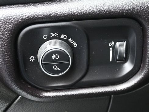 Used 2024 RAM 2500 Big Horn image 17