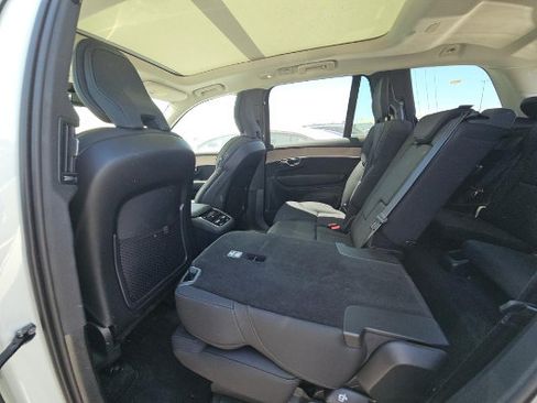 Used 2025 Volvo XC90 B6 Plus AWD/4WD image 4
