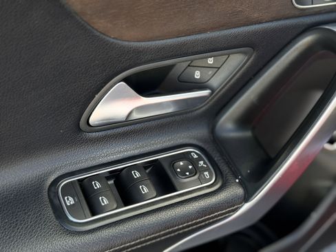 Used 2019 Mercedes-Benz A 220 4MATIC image 26