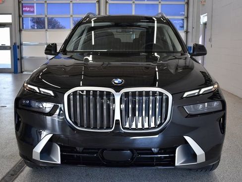 New 2026 BMW X7 xDrive40i image 3