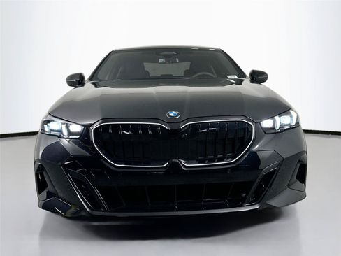 New 2026 BMW 530i xDrive w/ M Sport Package AWD/4WD image 3