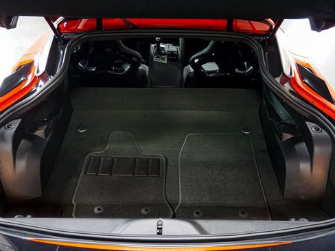 Used 2016 Chevrolet Corvette Z06 w/ 3LZ Preferred Equipment Group image 35