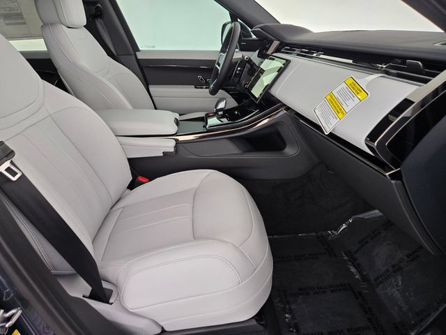 New 2026 Land Rover Range Rover Sport SE AWD/4WD image 3