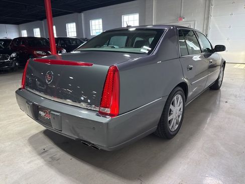Used 2008 Cadillac DTS FWD image 7