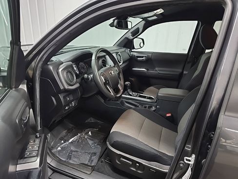 Used 2023 Toyota Tacoma TRD Sport image 28